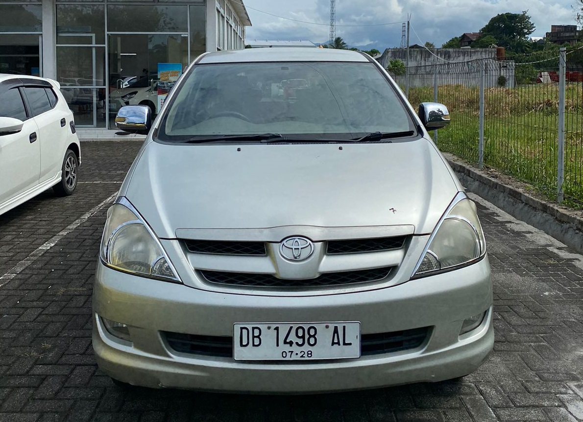 TOYOTA INNOVA G 2.0 MT 2008