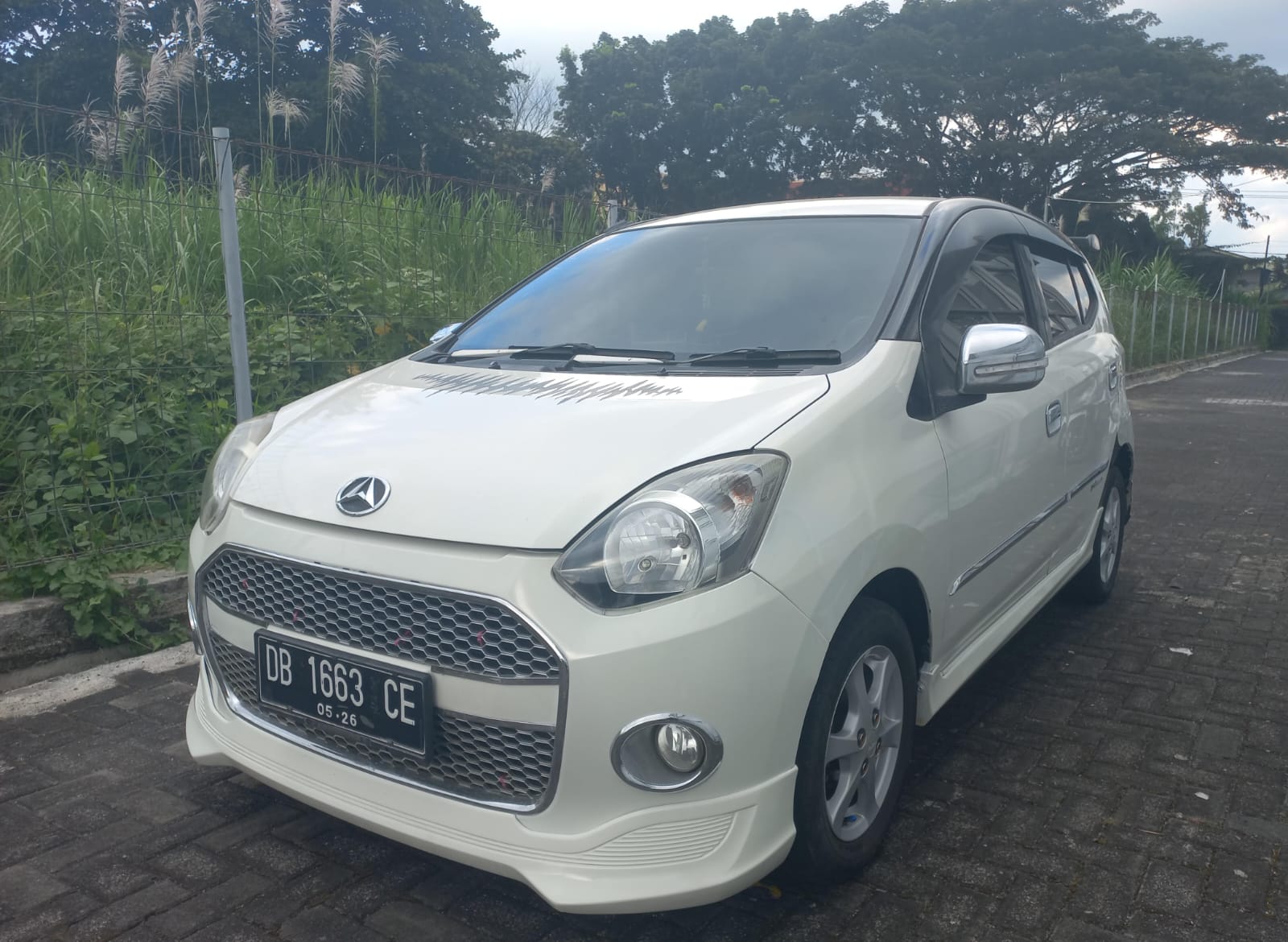 DAIHATSU AYLA 1.0 X 2016