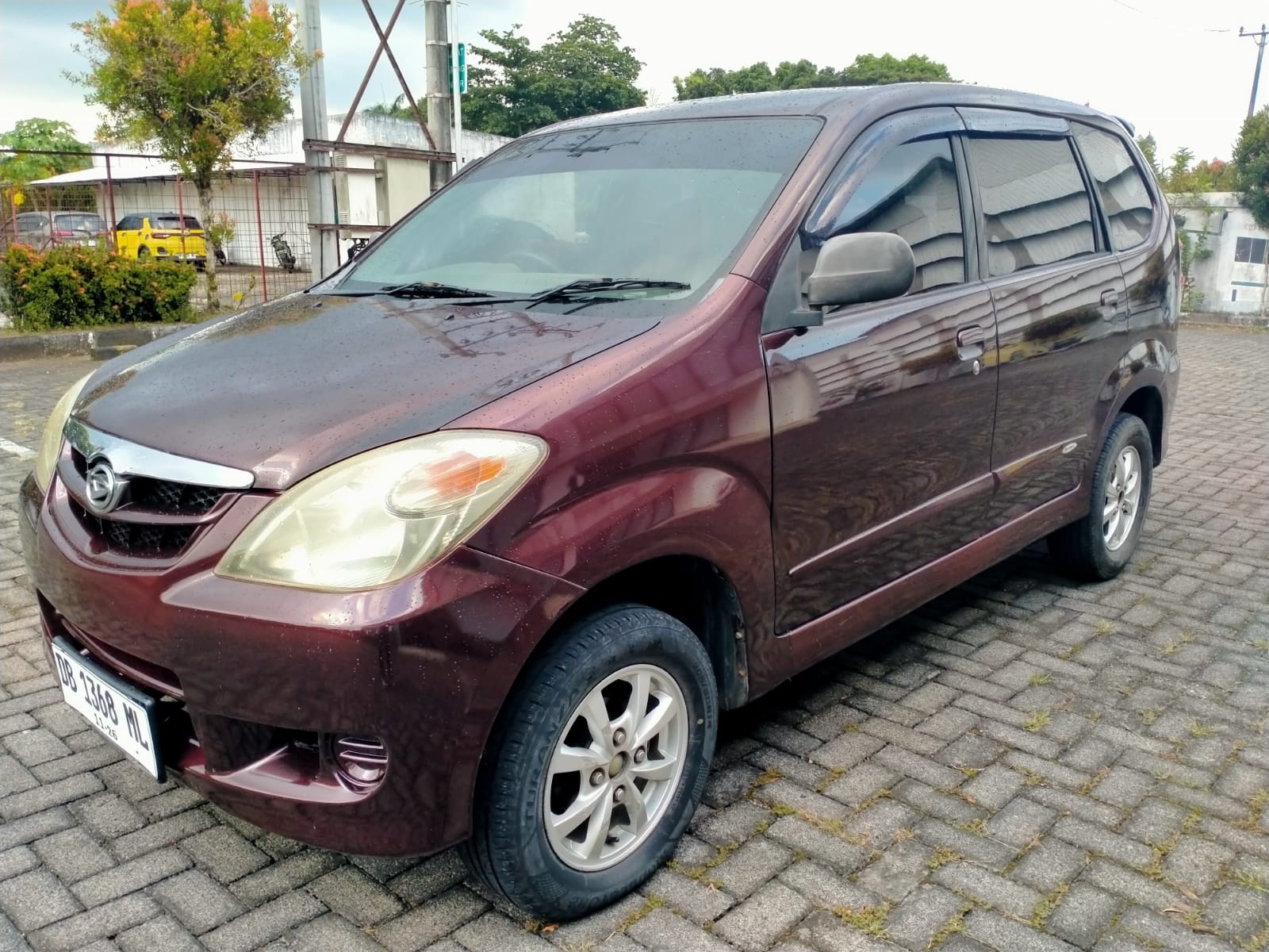 Daihatsu Xenia Li 2011