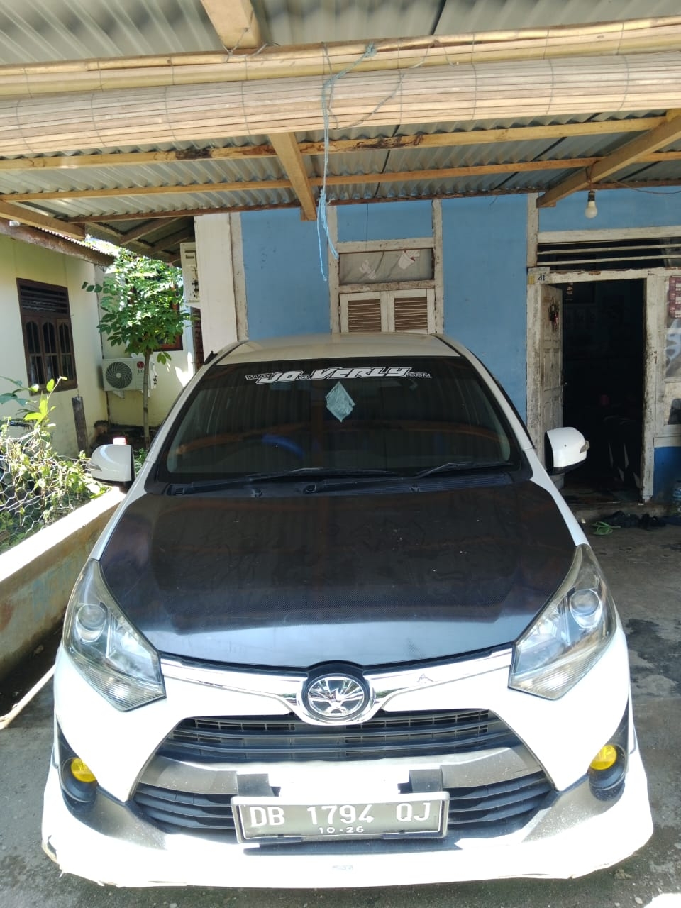 Agya TRD silver