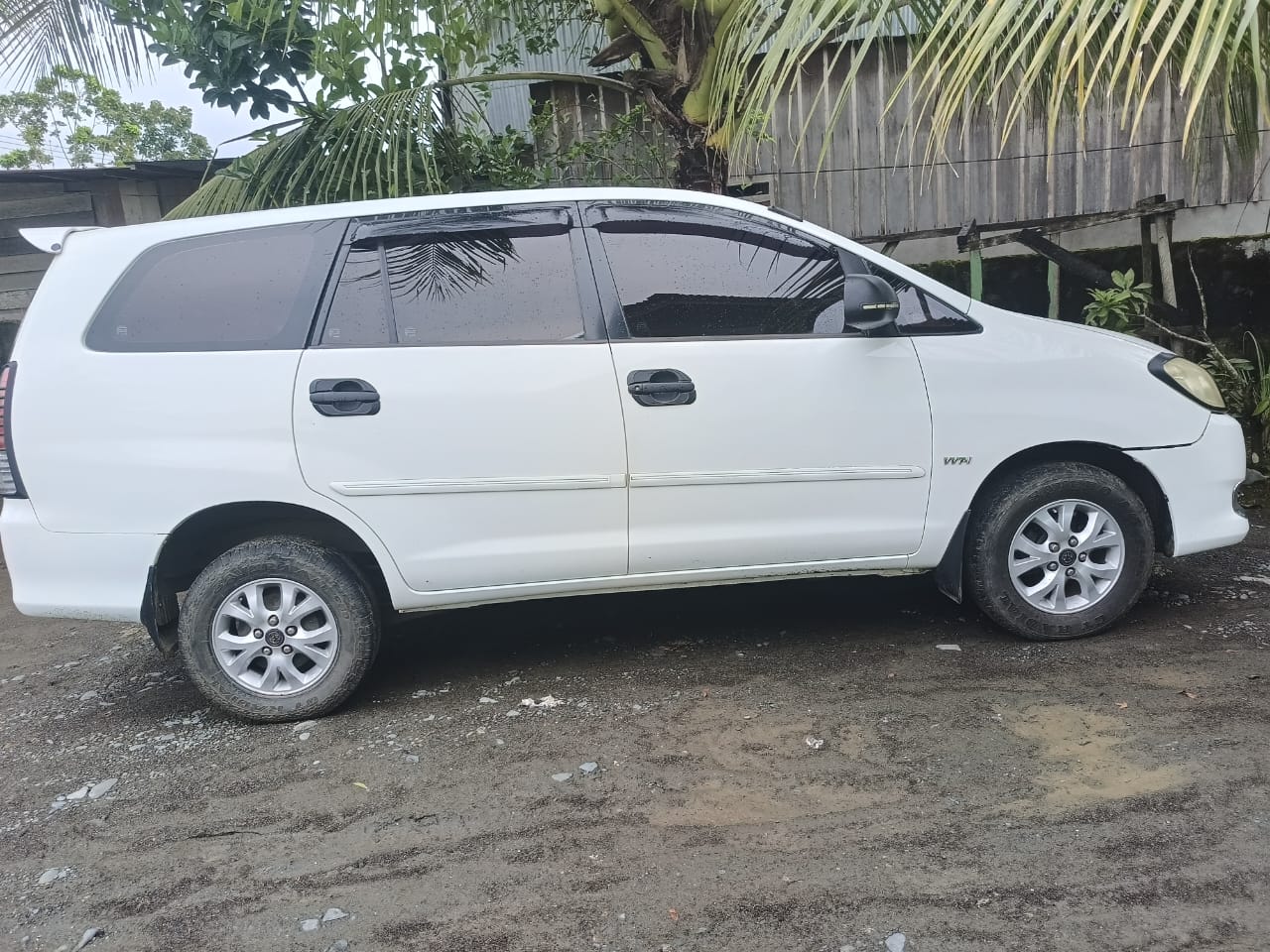 TOYOTA KIJANG INNOVA 2.0 M/T - KOTA MABA