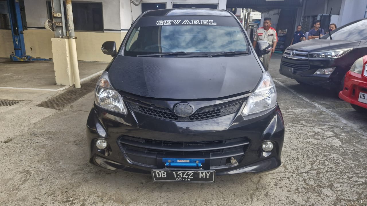 AVANZA 1.5 G M/T 2012